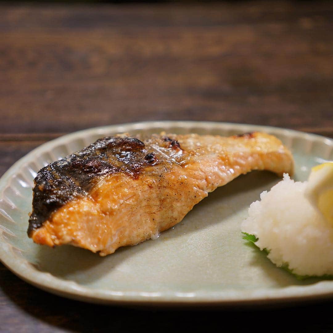 うどんが主食さんのインスタグラム写真 - (うどんが主食Instagram)「#しゃけ小島 #うどんが主食 #鮭 #代田橋 #大都市場 #時知らず  #和食 #居酒屋 #東京 #salmon #washoku #japan #japanese #japanesefood #tokyo #cool #amazing #good」9月17日 15時05分 - alwaysudon