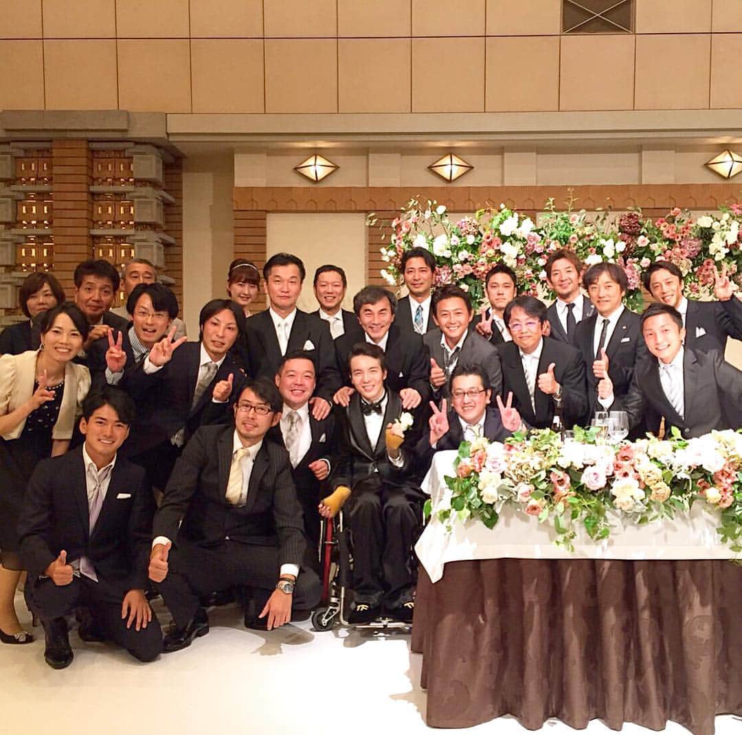 吉本大樹さんのインスタグラム写真 - (吉本大樹Instagram)「長屋くん結婚おめでとう！！！ #同窓会（笑）」9月17日 15時59分 - hiroyoshimoto