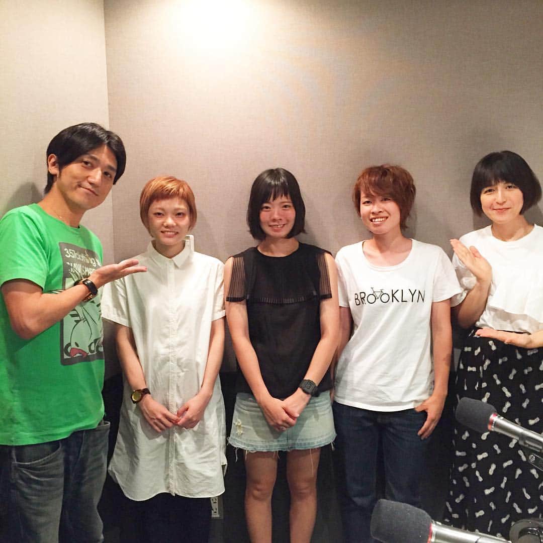 J-POP SATURDAYのインスタグラム：「#SHISHAMO の皆さんありがとうございました✨  #jwave #jps813 #radiko」