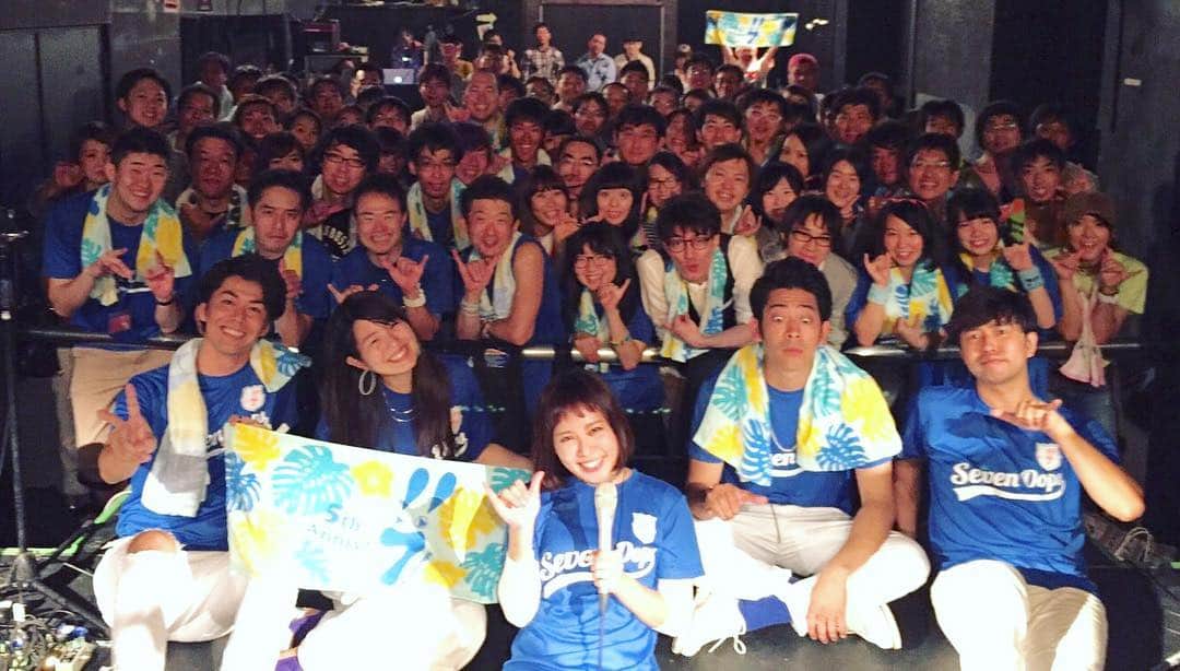 MAIKO さんのインスタグラム写真 - (MAIKO Instagram)「集合写真っっ(◍´ ꒡ `◍)✨ みんないい笑顔だ〜！！！ #セブンウップス #ワンマンツアー #北海道」9月17日 21時40分 - maiko_oops