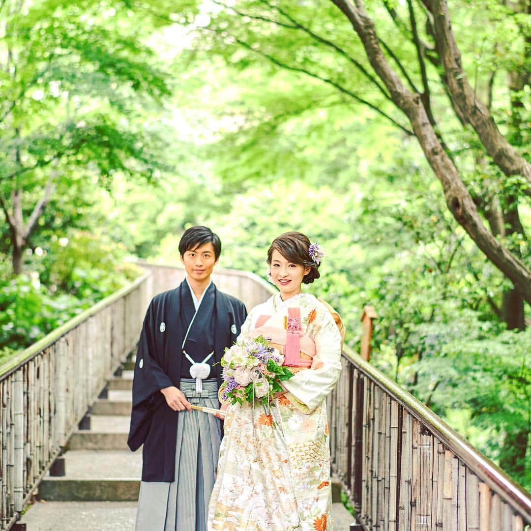 ホテル椿山荘東京ウエディングさんのインスタグラム写真 ホテル椿山荘東京ウエディングinstagram 雨が続いていますね 雨上がりのお庭は より緑がとてもきれいなんです 庭園 庭 ホテル 結婚式 和装 ウエディング ホテルウエディング ホテル椿山荘