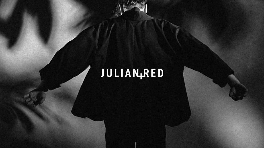 ジュリアンレッドさんのインスタグラム写真 - (ジュリアンレッドInstagram)「The jacket. #julianred #aw2016 #now_romantic #comingsoon #sustain」9月19日 23時54分 - julianred