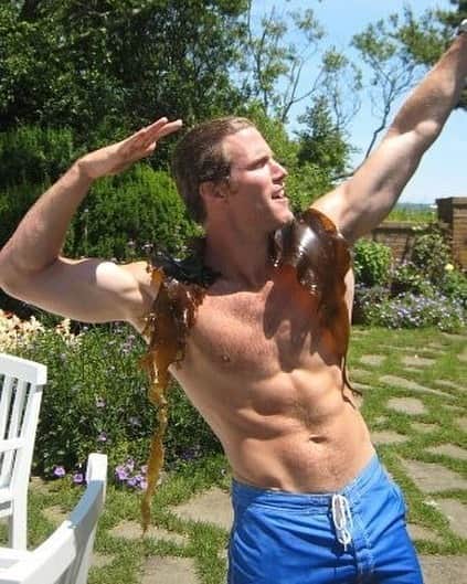 のインスタグラム：「Mermannnnnn!  @jbailey13b  #hubbydiaries」