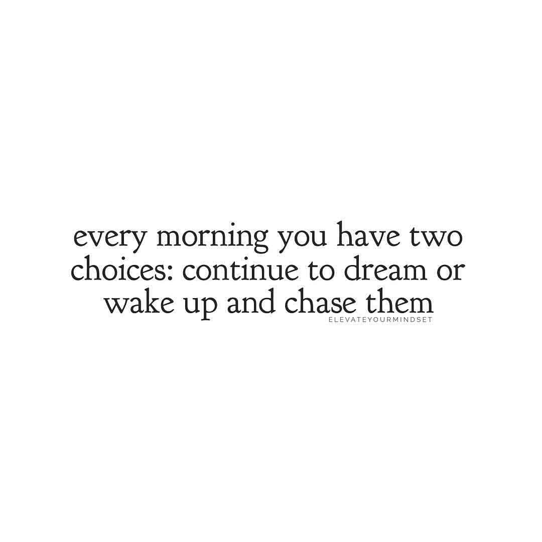 サイモン・ヘルバークのインスタグラム：「Love this one found at @elevateyourmindset - #director#ambition#motivation#initiative#Time#timeismoney#sales#salesguru#believeinyourself#youcandoit#wealth#rich#salesformula#boss#icantstop#iwontstop#nevergiveup#leader#leadership#successmob」