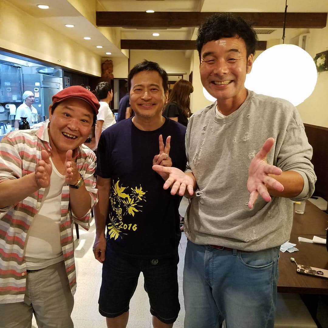 ダチョウ倶楽部のグルメインスタ