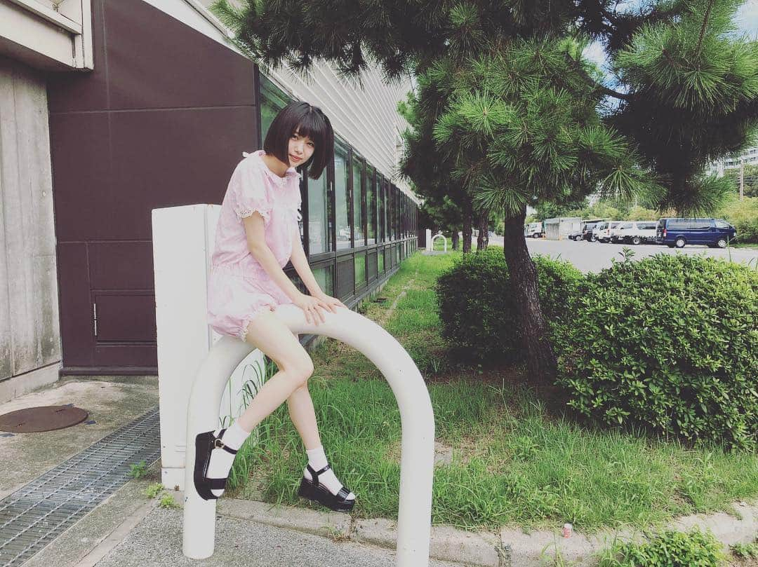 市川美織さんのインスタグラム写真 - (市川美織Instagram)「私服ちゃん🎀 #ootd  all in one...#swankiss  socks...#newbalance  platform sandals...#monlily」9月25日 19時31分 - miori_ichikawa