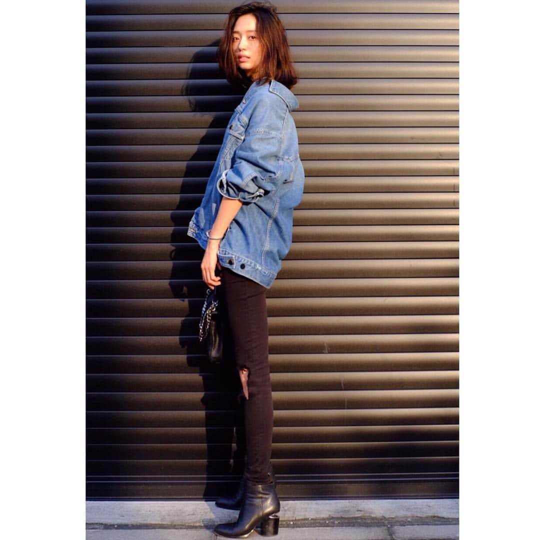 松島花さんのインスタグラム写真 - (松島花Instagram)「: 💙💙outfit💙💙 今日は久しぶりにGINGERの 撮影でした😎📸 #ootd #outfit #hanaoutfit #fashion #私服」9月25日 20時56分 - hana_matsushima_official