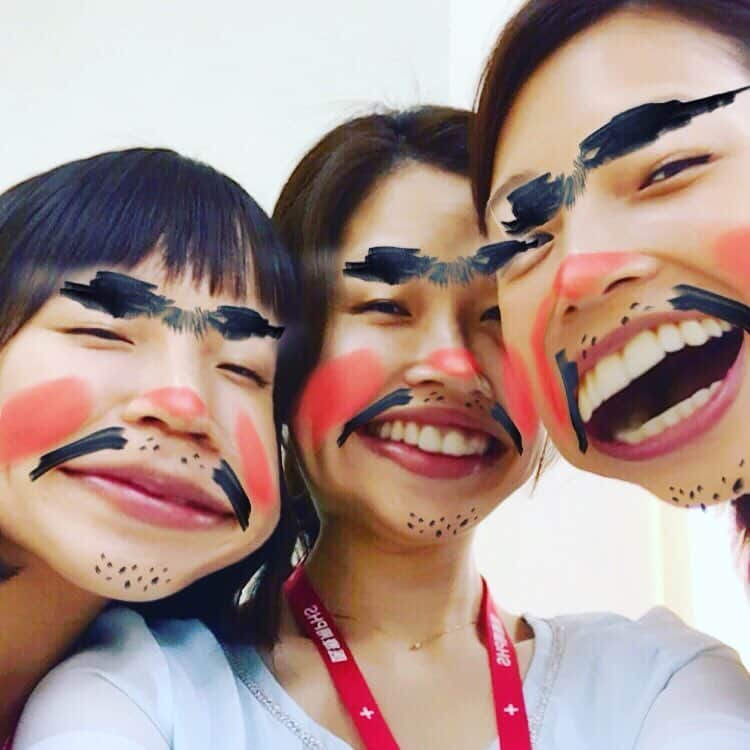 相武紗季のインスタグラム：「ガハハハ😂 今夜21時からは！！#レディダヴィンチの診断  @riho_yoshioka @yukofuekiyumin」