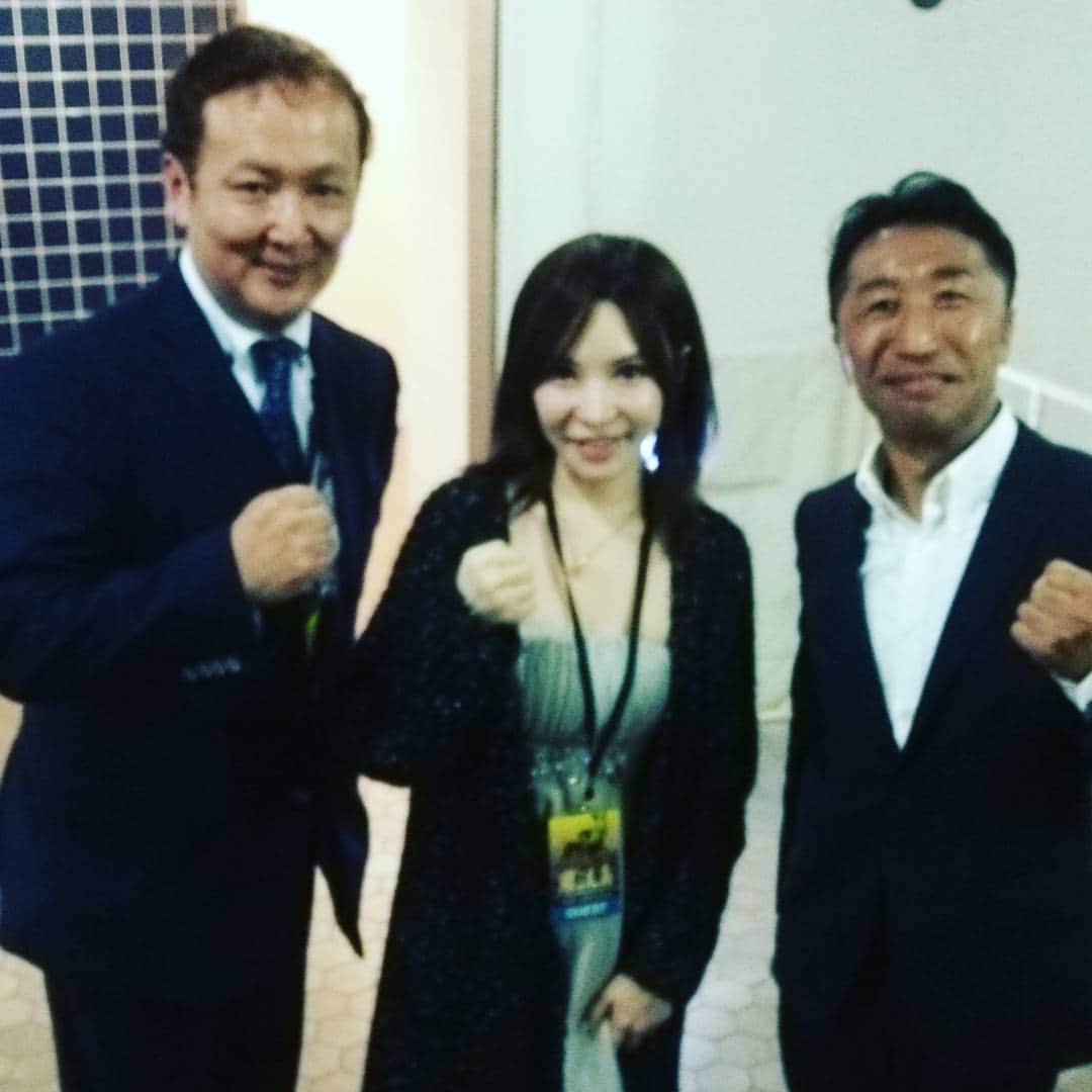 里美ゆりあのインスタグラム：「巌流島なう #内藤大助#谷川貞治#巌流島#格闘技#柔道強い#やってみたい#うそでーす」
