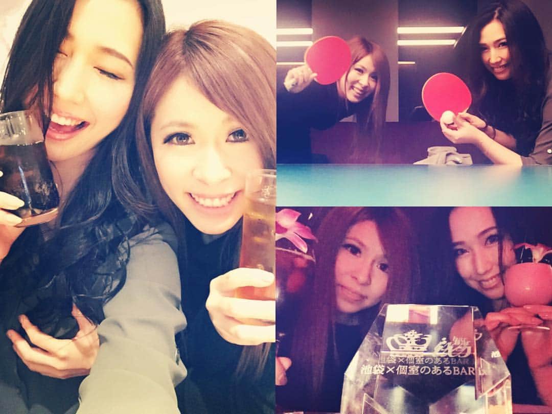 佐山愛のインスタグラム：「一昨日、 あきちゃんと舞台観に行って ご飯食べてバー行って卓球した！ テンポ良くラリーできると楽しい♪♪ #半年ぶりのあきちゃん #相変わらずおっぱい星人 #鷲掴みされた #久々池袋行った #卓球の先生呼んでトレーニング #また卓球しに行こ」
