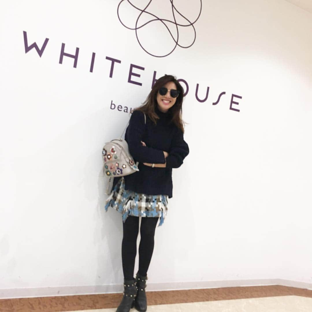 小川淳子さんのインスタグラム写真 - (小川淳子Instagram)「やっと行けた〜♡ Whitehouse芦屋店 髪の毛つやつやサラサラに  今日は @chestynews の ツイードスカートに 紺色のざっくりニット  ささき君のカラーリングに 斎藤君のシャンプー？なのに。。。 あれはヘッドスパです♡ 有難うございました♡ 皆さまも是非！ 顔がリフトアップしました♡  #mama #mamafashion #楽ちんコーデ  #fashion #outfit #ootd #coordinate #relax」10月22日 20時14分 - junkoogawa1225