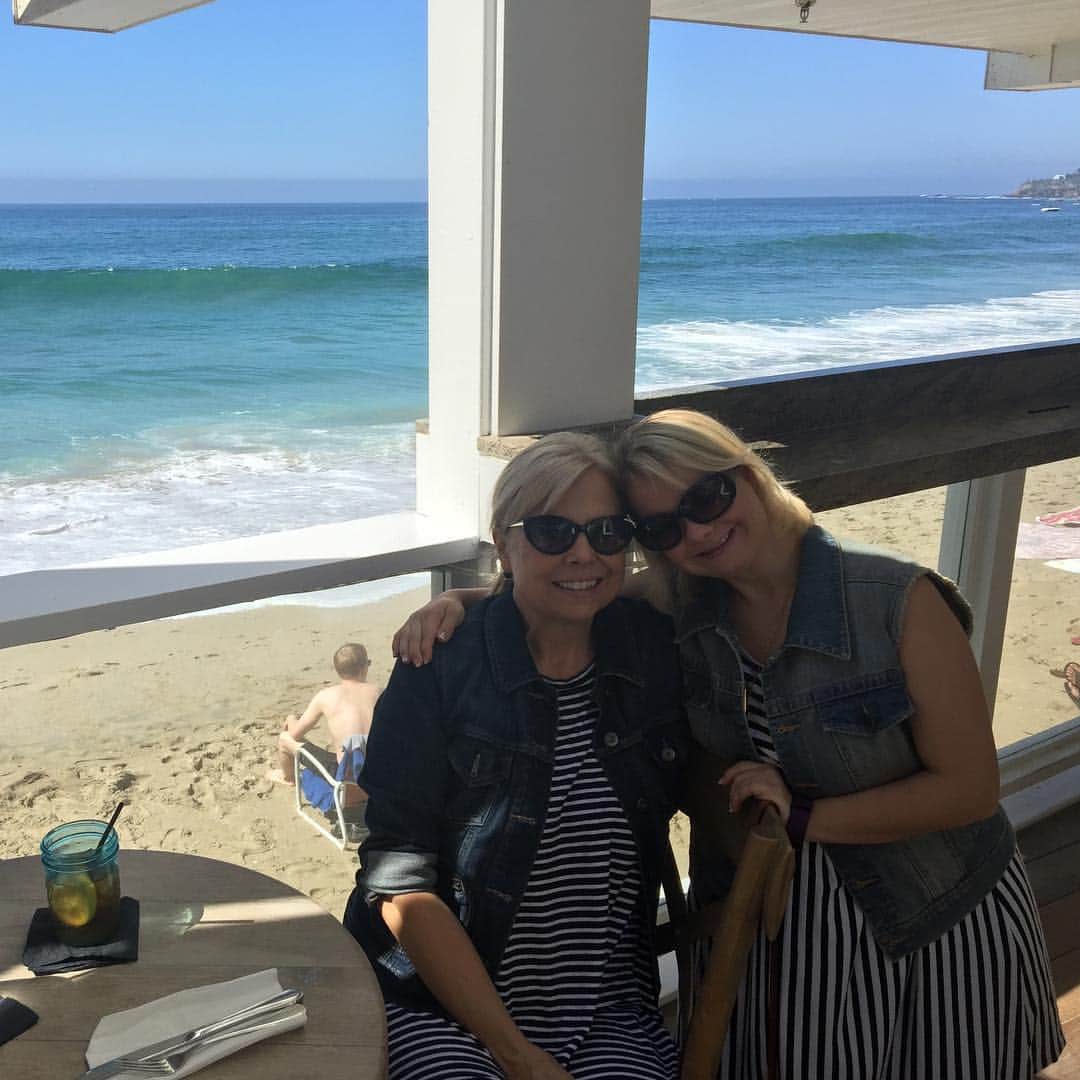 ローレン・ポッターさんのインスタグラム写真 - (ローレン・ポッターInstagram)「Having a wonderful girls day with my lovely mom in Laguna Beach!」10月2日 4時39分 - thelaurenpotter