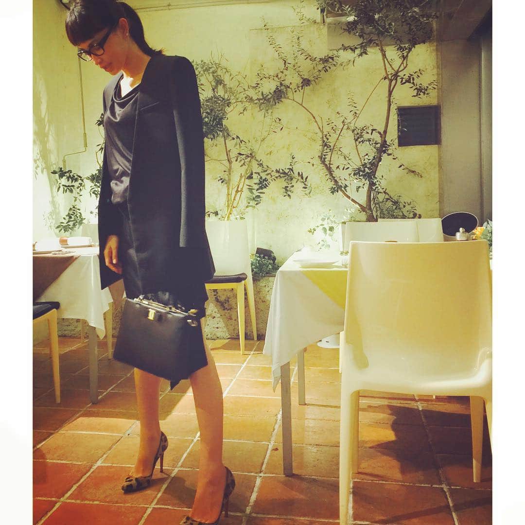 長谷川京子さんのインスタグラム写真 - (長谷川京子Instagram)「#Jacket  SAINT LAURENT」10月5日 23時05分 - kyoko.hasegawa.722