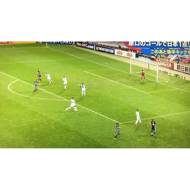 AMIIIIのインスタグラム：「. 元気のゴールがオシャレ〜😍🙌🏾 . 後半も頑張れー👱🏾⚽️🇯🇵 . #today #samuraibule #football #soccer #japan #ハリルjapan #サッカー日本代表 #原口元気 #W杯最終予選 #日本」
