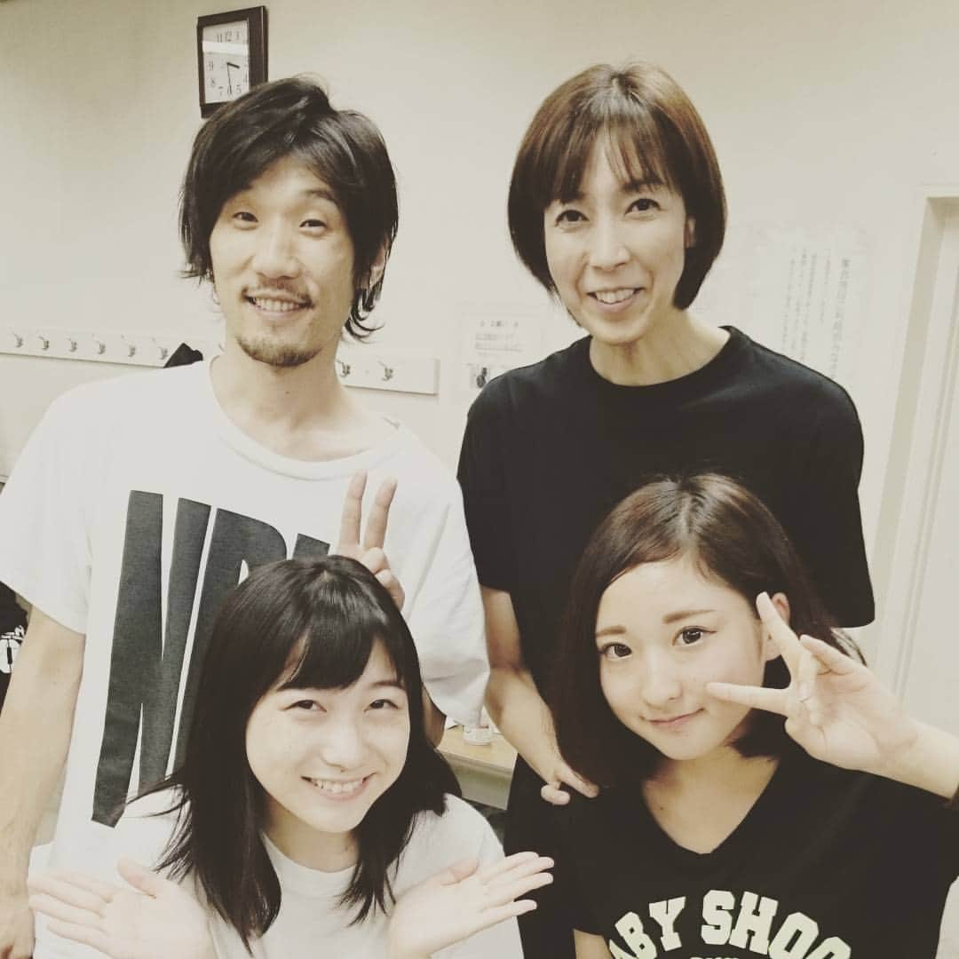 大林素子さんのインスタグラム写真 - (大林素子Instagram)「東京ボーイズコレクション󾬌 旦那様役の、宮下貴浩さん初稽古。二人の可愛い娘と」10月8日 18時27分 - motokoobayashi