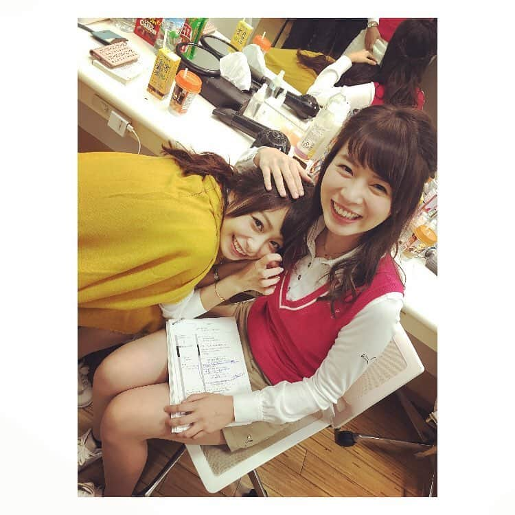 吉田明世さんのインスタグラム写真 - (吉田明世Instagram)「可愛い後輩ちゃん♡ 2014年入社の２人♡ 宇垣美里アナと皆川玲奈アナ #楽屋でのオフショット #いつも仲良しさんなふたりです #無邪気 #うがっきー&れなちゃん(本当はれいなちゃん、です)」10月8日 22時21分 - akiyo0414