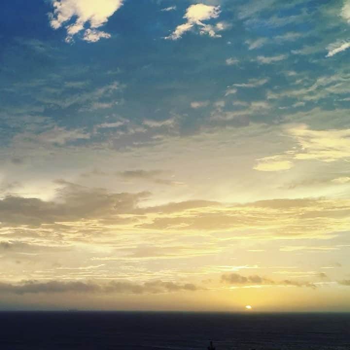 Caravanのインスタグラム：「今日が最初の朝になる。  good morning🍀  #faith #hope #20161009」