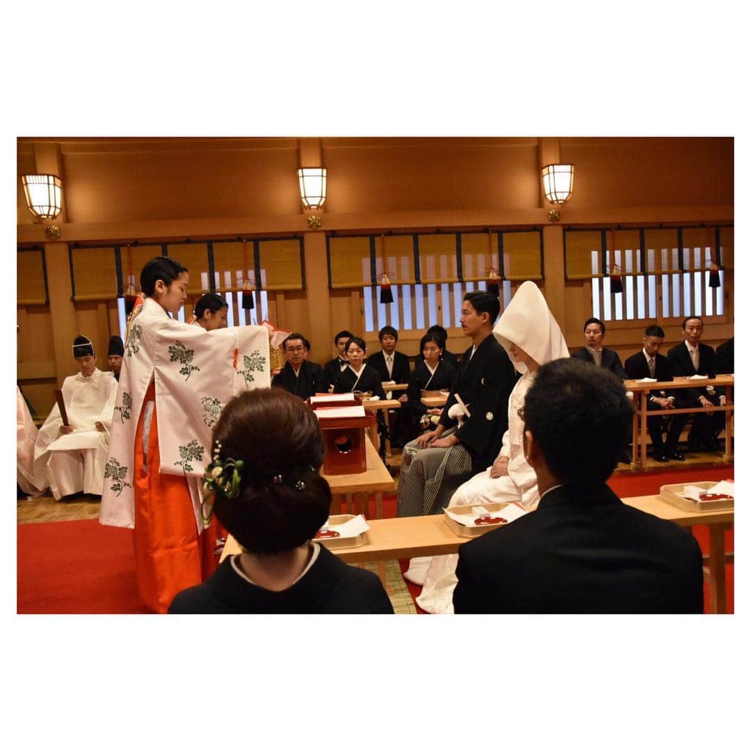 東美樹さんのインスタグラム写真 - (東美樹Instagram)「Happy wedding!!! sooo happy for you two❤️ 昨日は幸せを沢山もらった一日。 海下ちゃん、本当に本当におめでとう💗🎎🍶 #happywedding #kimono #結婚式 #着物 #おめでとう」10月9日 10時43分 - mikko.36___