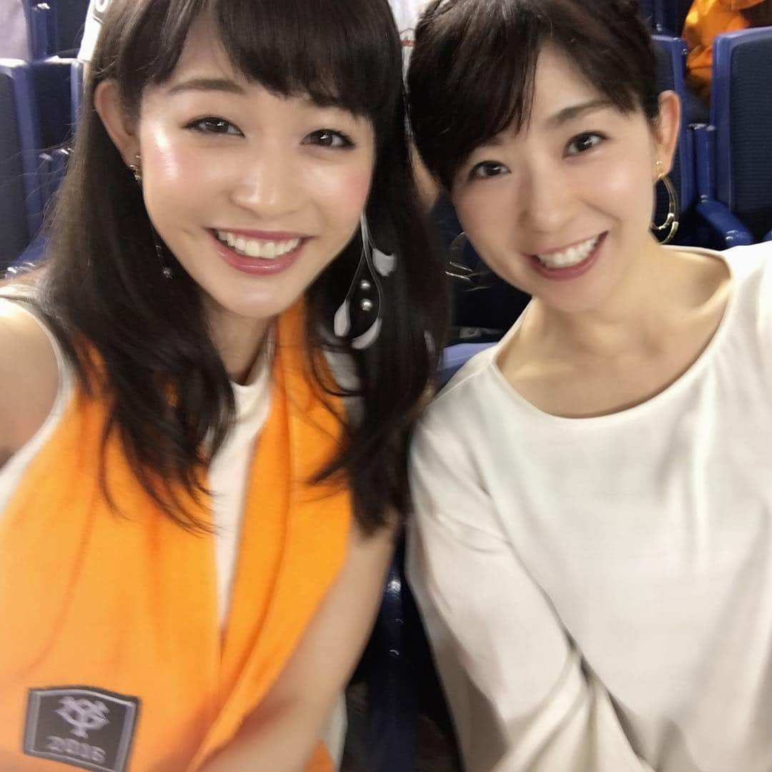 新井恵理那さんのインスタグラム写真 - (新井恵理那Instagram)「白熱の一戦！！松尾さんとー♪*\(^o^)/*#tokyogiants」10月9日 15時43分 - elina_arai