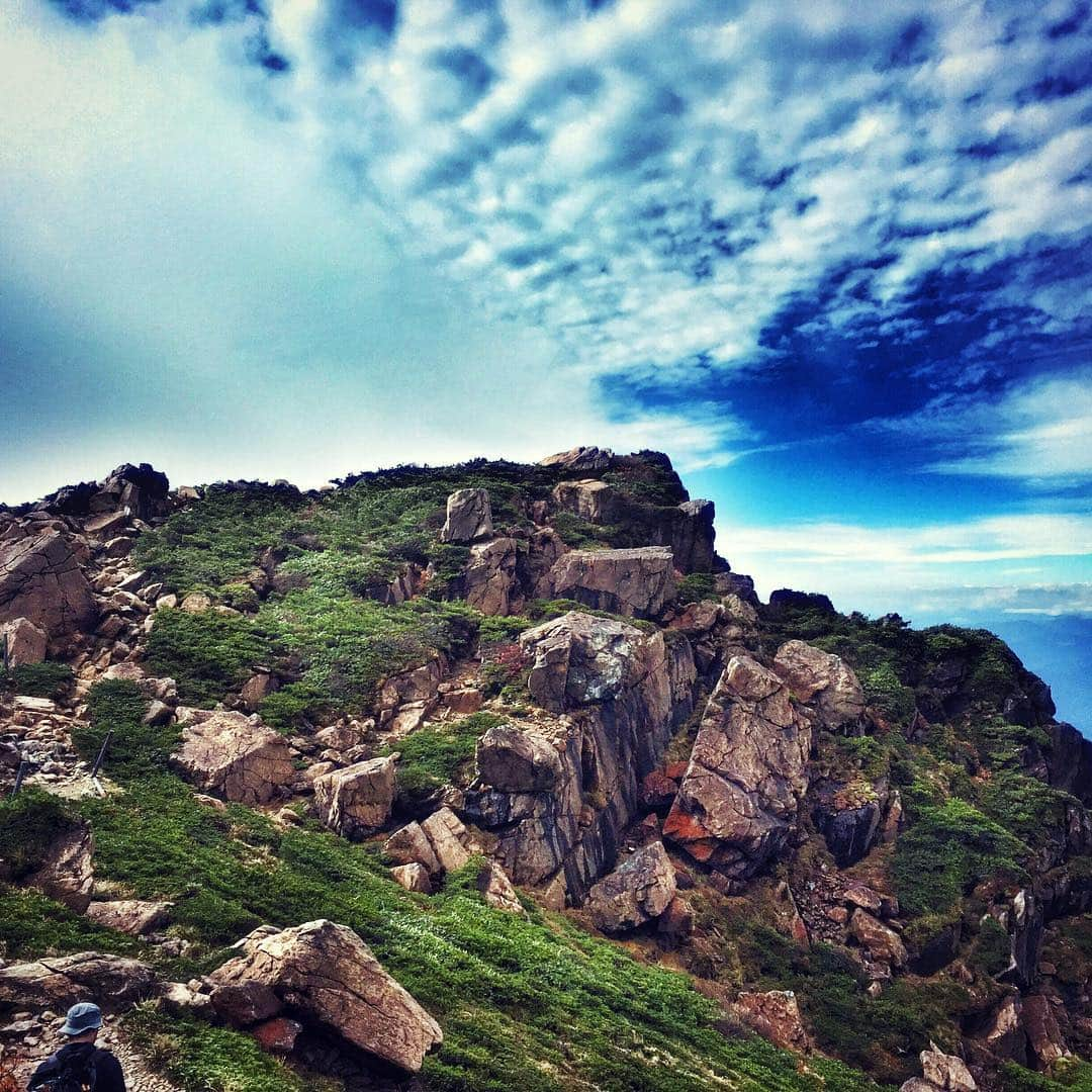 長島慎治のインスタグラム：「岩！ #至仏山」