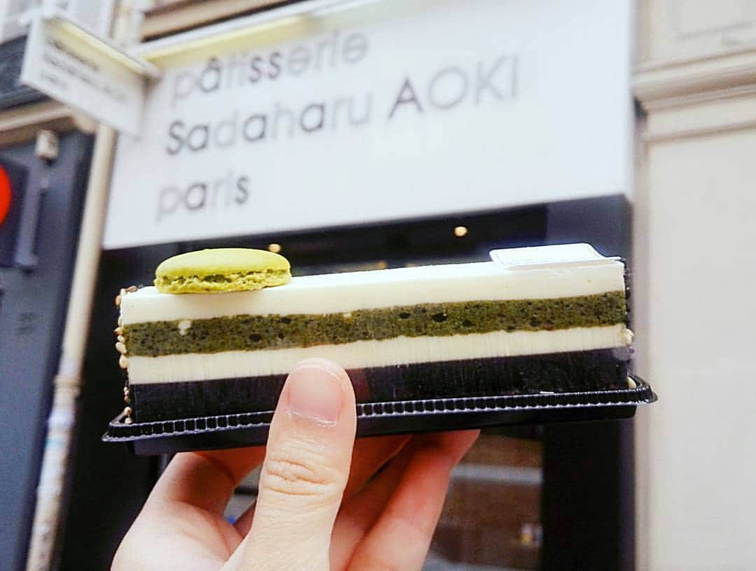 Pâtisserie Sadaharu AOKI Parisのインスタグラム：「Thank you dear ❤❤ Pic by @uiq_qiu "Zen from @sadaharuaoki Paris" . . . #travel#france#paris#parisfood #dessert #destination #sadaharuaoki #japanesefood #asianfood #fusion#food#foodblogger #foodpics #foodie#foodporn #foodstagram #foodgasm#getinmybelly #yummyinmytummy #eat#wanderlust #latergram #topparisphoto #picoftheday #igersparis#igersworldwide #sweettooth #VSCOcam #photography#alwaysgo」