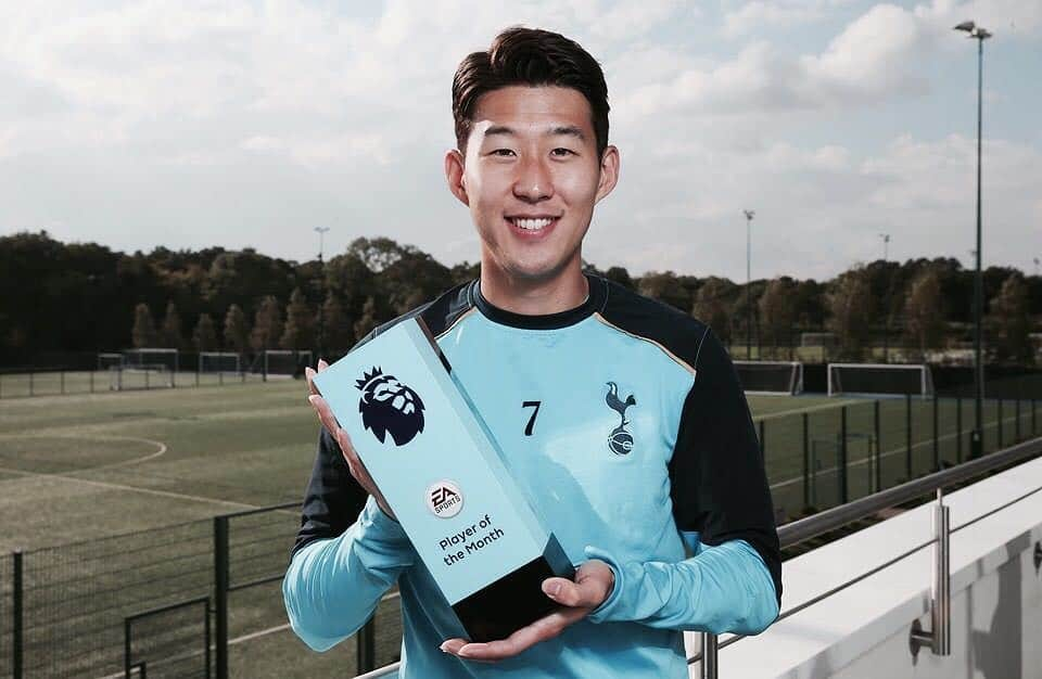 ソン・フンミンさんのインスタグラム写真 - (ソン・フンミンInstagram)「Thank you very much!I'm so proud to be Premier League Player of the month!👍🏻💙/이달에 선수상을 받게 해주신 저희 팬분들 너무 감사드립니다!! 앞으로 더 좋은 모습 보이도록 노력하겠습니다!👍🏻💙#COYS」10月14日 23時58分 - hm_son7