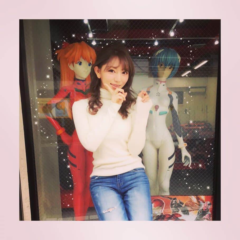 神尾美月さんのインスタグラム写真 - (神尾美月Instagram)「今日の撮影会もとーーーても楽しかったです。秋葉に来たらレイとアスカが飾ってあったのでパシャリ📷💞#ありがとうございました」10月16日 20時55分 - mizuki_c0515