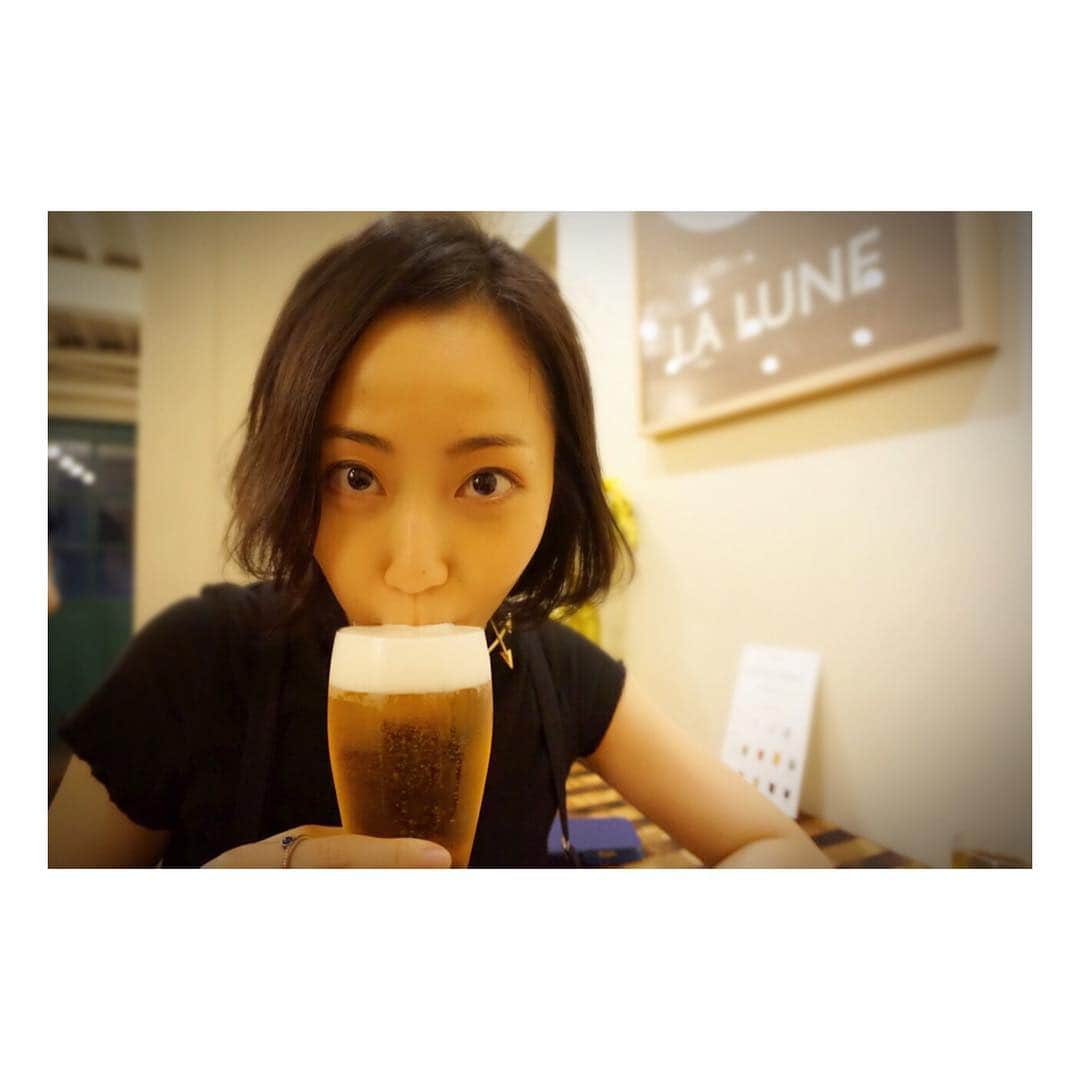 木南晴夏さんのインスタグラム写真 - (木南晴夏Instagram)「ぐびっとな。  #キナミトパン #tokyokenkyo  #🍺」10月17日 16時29分 - kinamitopan