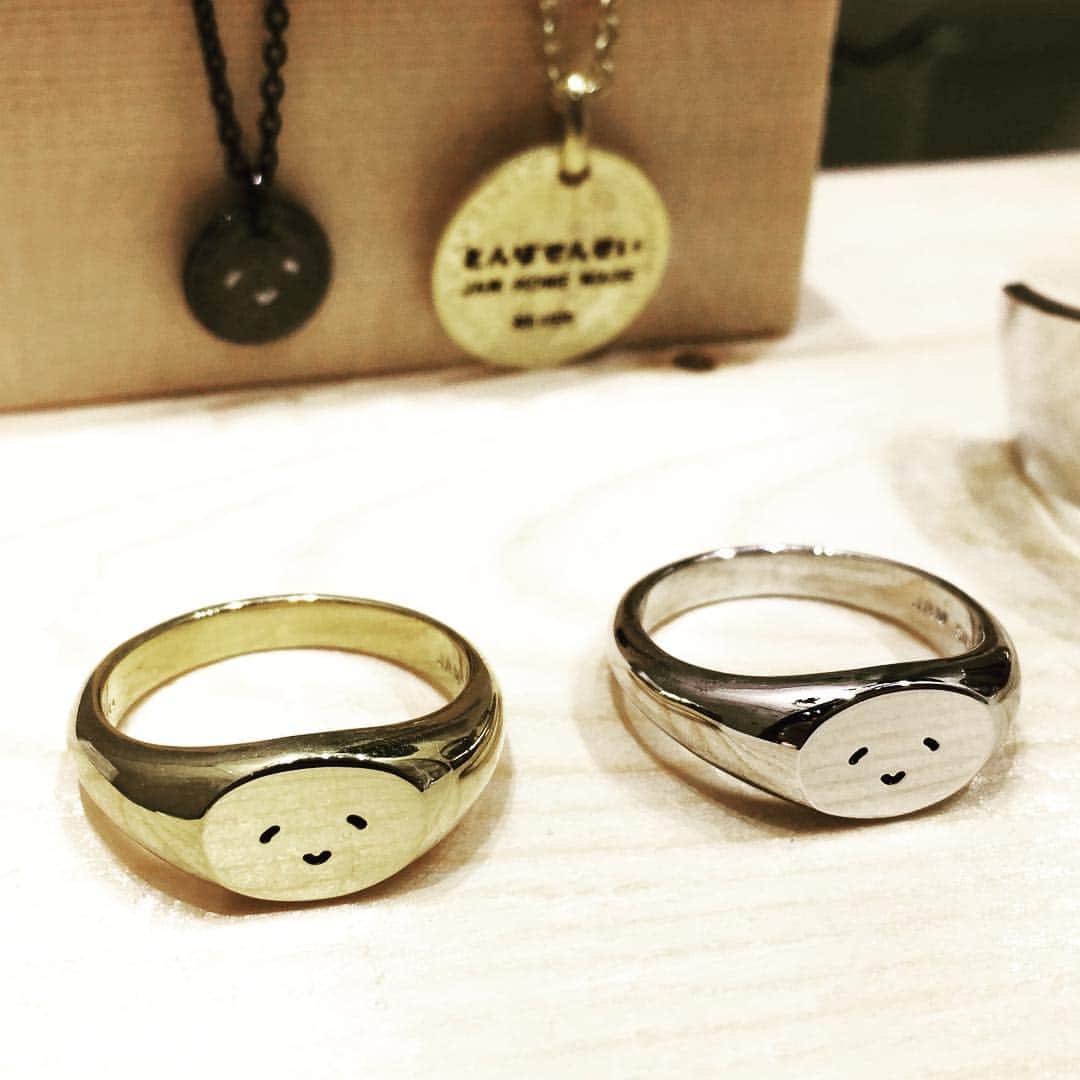 ジャムホームメイドさんのインスタグラム写真 - (ジャムホームメイドInstagram)「とんぼせんせいとのジャムセッション。先行受注承っております（ ´ ᴗ ` ） #とんぼせんせい  #jamhomemade_shop #jamhomemade #silver #accessories #bridal #jewelry #fashion #japan #tokyo #harajuku #ring #necklace #bracelet #pierce  #ジャムホームメイド#trilogymuseum」10月18日 17時41分 - jamhomemade_shop