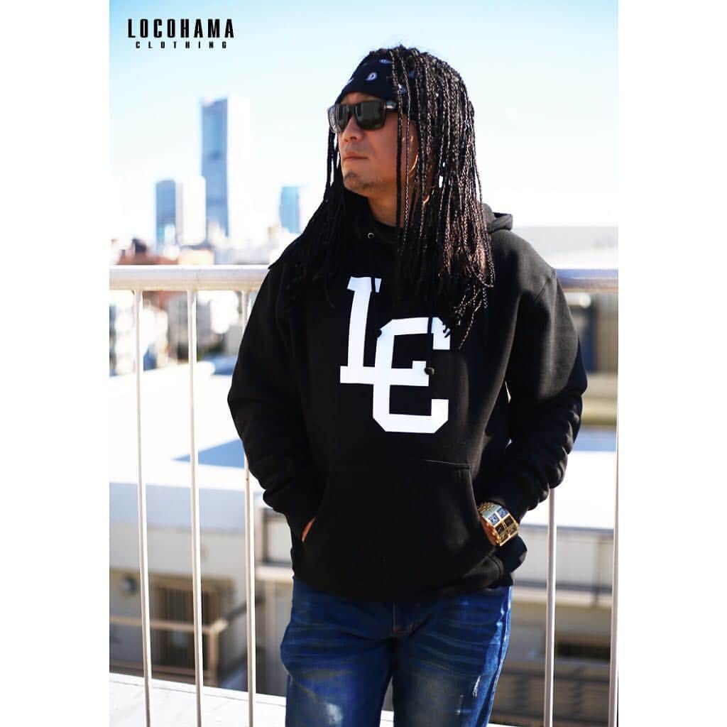 DJ PMXさんのインスタグラム写真 - (DJ PMXInstagram)「LOCOHAMA CLOTHING新作 "PULLOVER HOODED SWEAT【BLACK/GRAY】" #locohamaclothing #locohama #indoor #lc #locohamacruising #45 #横浜 #yokohama #streetwear #hermosabeachlounge #hiphop」11月15日 18時00分 - djpmx_locohama