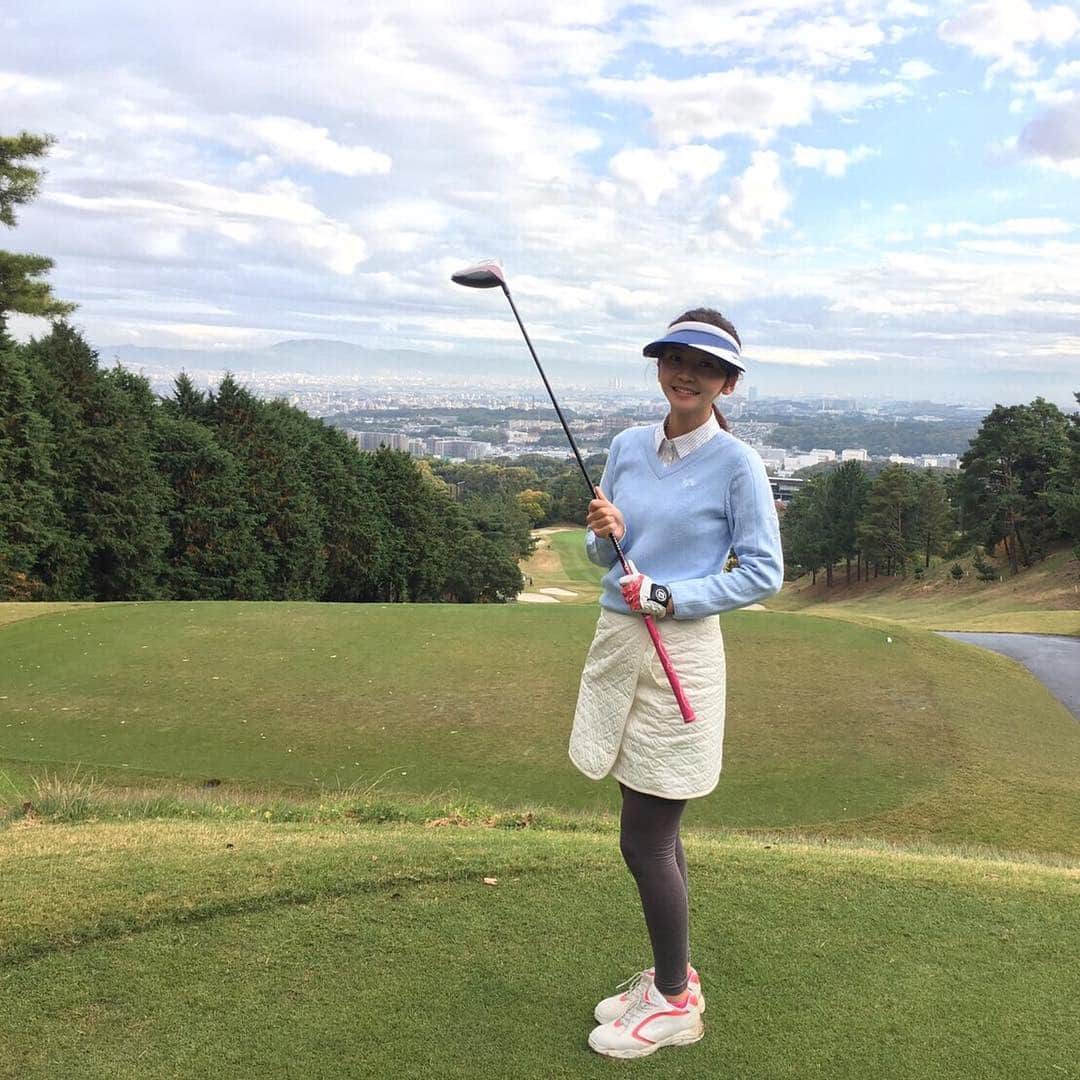 竹崎由佳さんのインスタグラム写真 - (竹崎由佳Instagram)「久々のラウンド！ドライバーとUTは調子良かった💫各ホールで必ずバンカーに入れちゃってスコアは散々だったけど、最近やっと楽しめるようになってきた〜🏌💕 #ゴルフ女子 #茨木国際ゴルフ倶楽部」11月16日 22時53分 - yuka__takezaki