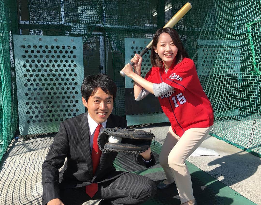 河村綾奈のインスタグラム：「今日は、先輩の石田アナウンサーと一緒に、テレビCMの収録をしました✨ 久しぶりのバッティングセンター！終始笑顔の撮影でした💕  来週月曜からOAです。適宜 流れます！ 出会えたらラッキーかもです♬  #RCC #Veryカープ #勝手に筋肉痛」