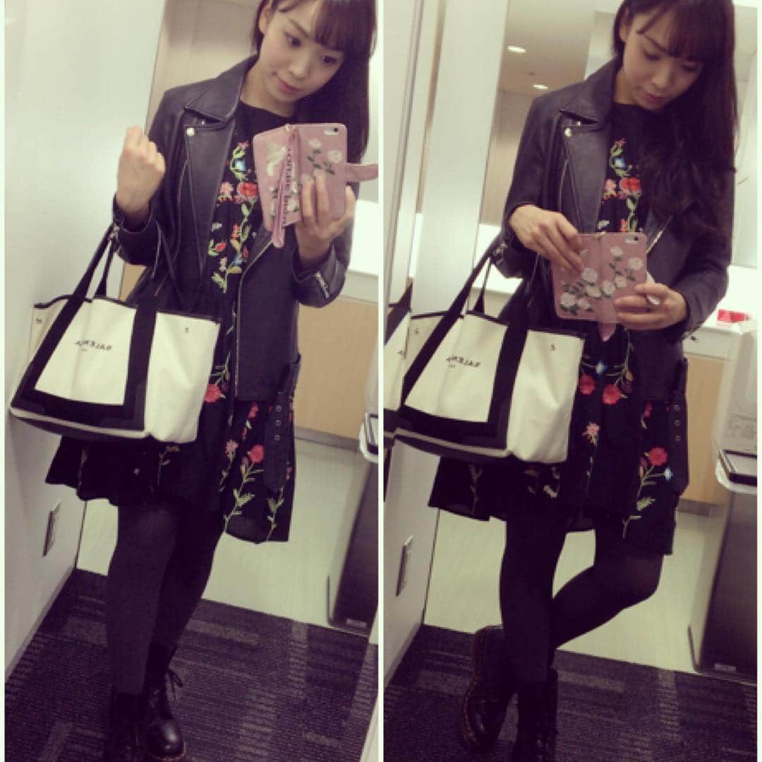 杜このみのインスタグラム：「私服♡ jacket ☆ FRAY I.D one piece☆ ZARA bag ☆ BALENCIAGA shoes ☆ Dr.Martens #frayid #zala #balenciaga #drmartens #私服 #ライダースジャケットコーデ」