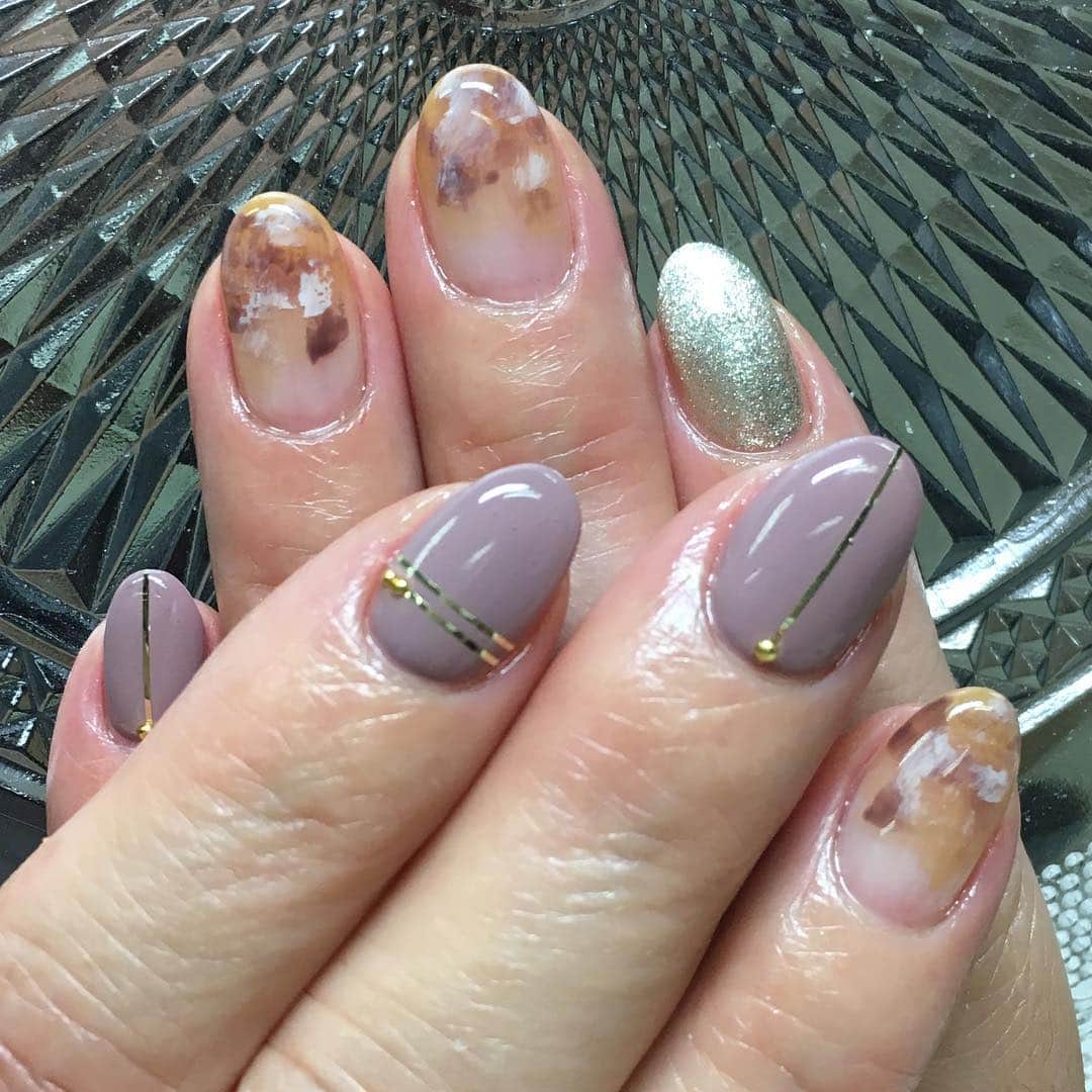 のインスタグラム：「★使用ジェル★ E093 E085 E107,E109,E061 #nailsshiny #shinygel #ネイル #ネイルアート #nailart  #ジェルネイル  #シャイニージェル #ellabyshinygel」