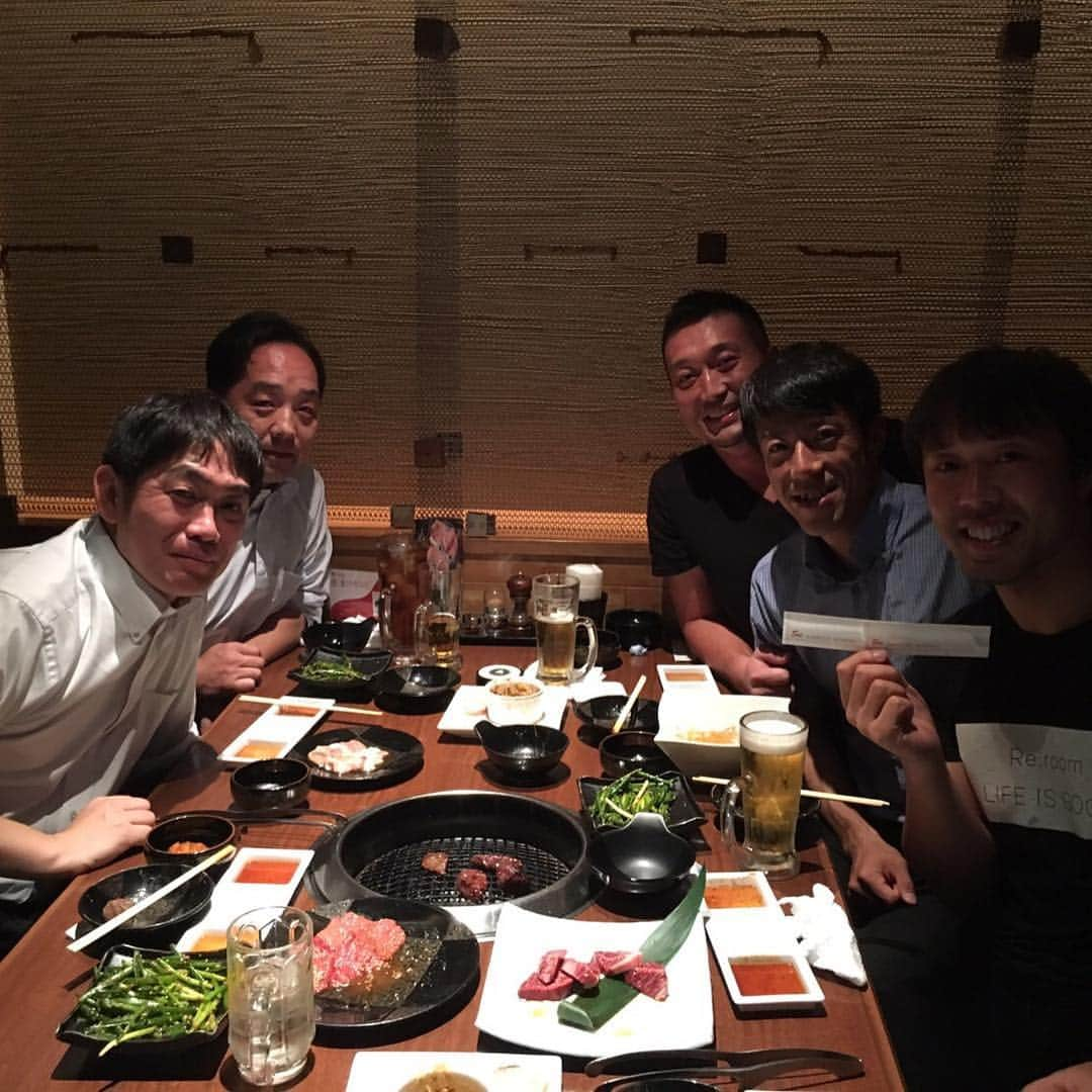 岩田慎司さんのインスタグラム写真 - (岩田慎司Instagram)「久しぶりの焼肉！美味しかったー！ #和牛焼肉勢#sei#豊田#プレミアムモルツ#斎藤先輩現役お疲れ様でした#隣のあずき庵のどら焼きもおすすめ#俺も滝行したい」11月17日 23時05分 - s.i.28