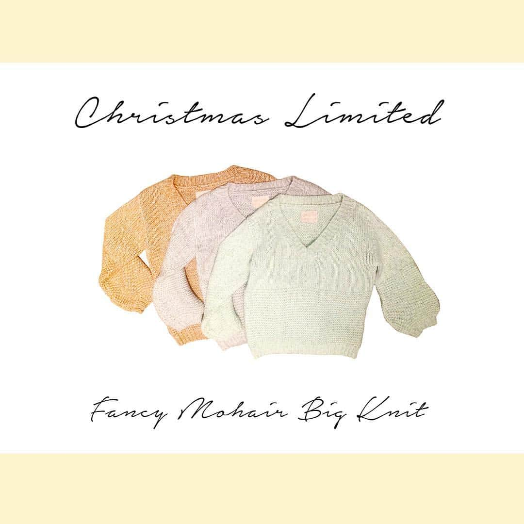 Languageさんのインスタグラム写真 - (LanguageInstagram)「2016 X'mas  Limited Item! * Fancy Mohair Big Knit / 13,000＋tax * 毎年ご好評いただいているLanguageのクリスマス限定アイテム。2016年はざっくりとしたウォーム感のあるニットをご用意しました。今年トレンドの袖にボリュームをもたせたデザイン。クリスマスを彩るキレイなカラーで揃えました。各店11/19(Fri.)より販売スタートです！  #Language #ランゲージ #Christmas #limiteditem #knit #mohairknit #Fashion #Trend #bigsleeve #volumesleeve #newin #newarrival #instafashion #instagood #Languagepress」11月18日 11時24分 - language_official