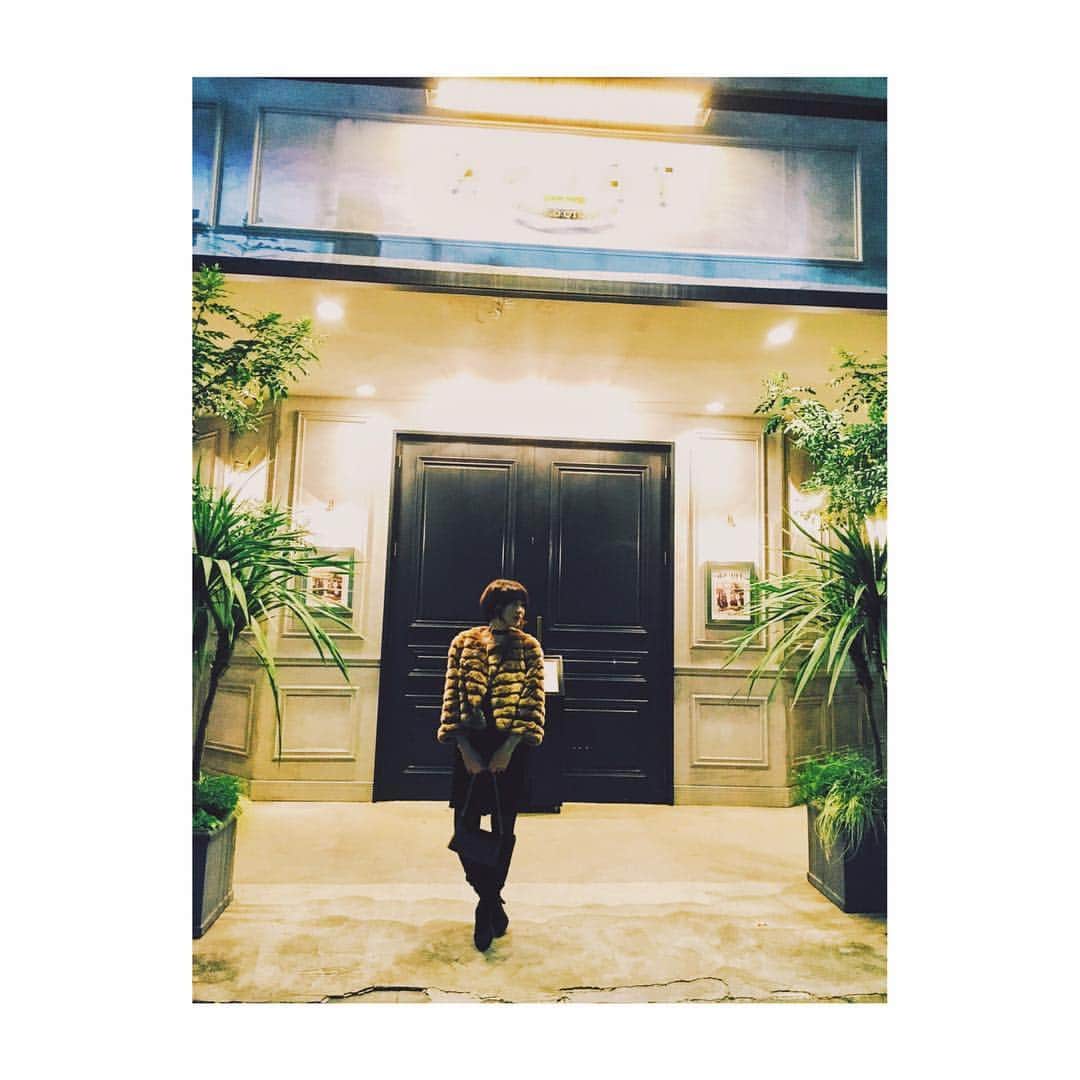 矢原里夏さんのインスタグラム写真 - (矢原里夏Instagram)「🍾🍷🎉 #TGIF」11月18日 19時25分 - rika_yahara