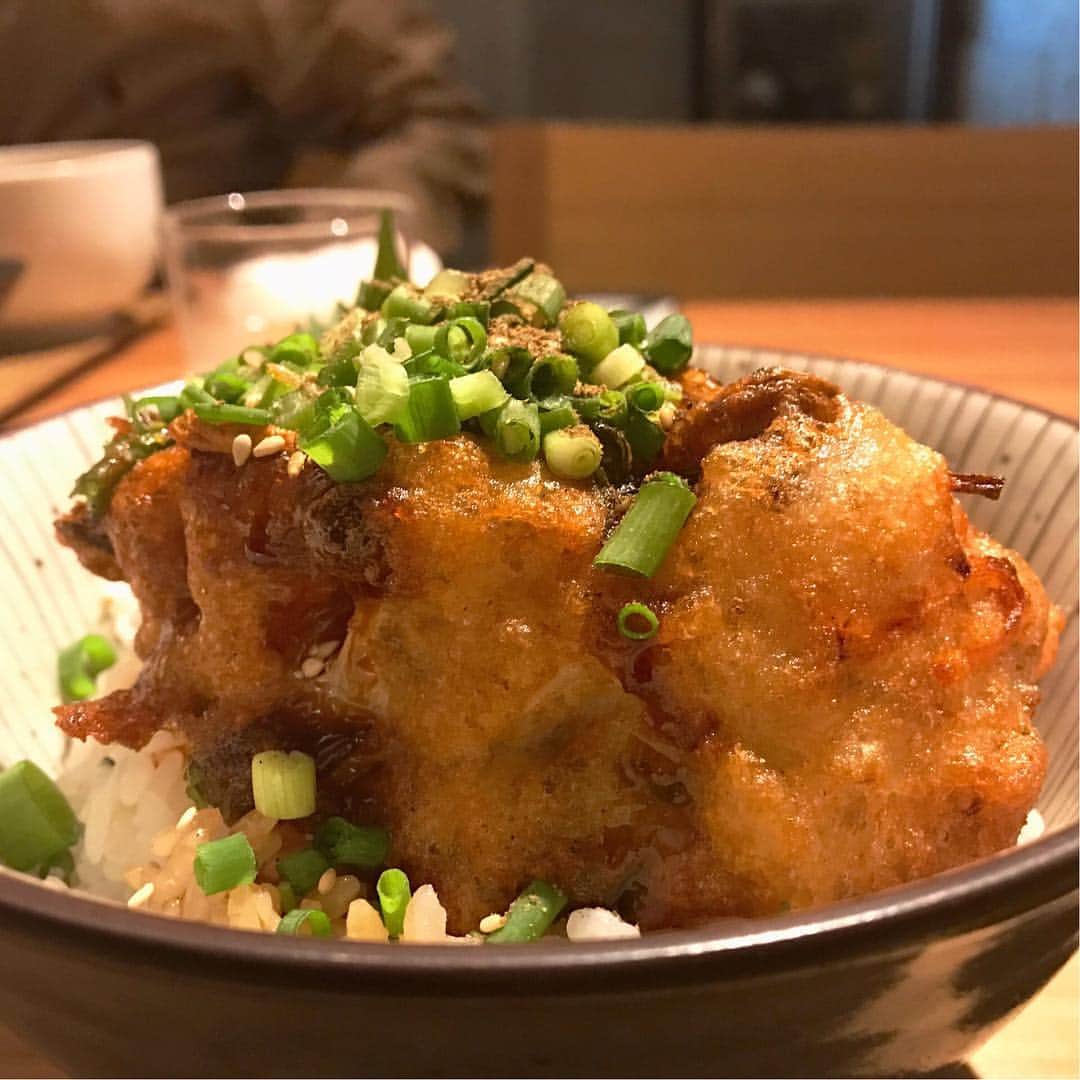 ハシュレコ（ハッシュタグ検索ツール）のインスタグラム：「寄りすぎてなんやもうよくわからない☁️ #ハシュレコ #hashreco #かき揚げ #かきあげ #kakiage #タレも美味しい #washoku #サクサク #和食 #渋谷 #shibuya #東京 #tokyo #japan #昨日 #美味しかった #yesterday #ご飯 #ランチ #lunch #instafood #japanesefood #yummy #お昼ごはん #foodstagram」