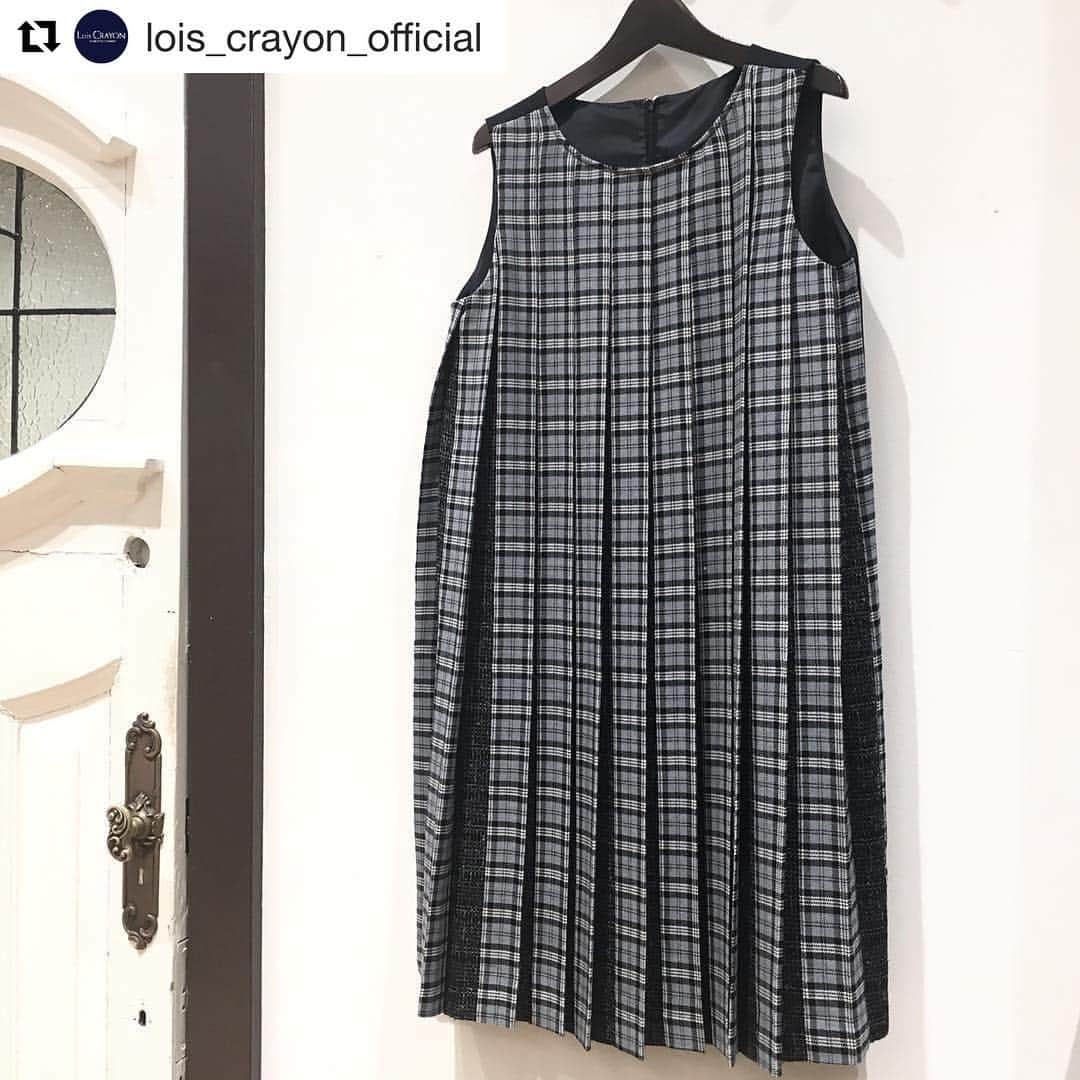 吉祥寺PARCOのインスタグラム：「【3階 ロイスクレヨン】  #Repost @lois_crayon_official with @repostapp ・・・ . 【pleats one-piece】 ¥39,000 +tax . #loiscrayon#check#pleats#onepiece#dress #ロイスクレヨン#チェック#プリーツ#ワンピース #吉祥寺パルコ #吉祥寺PARCO #FASHION」