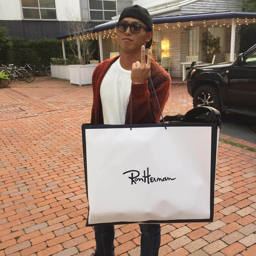 張本優大のインスタグラム：「本日爆買いでした。🔥🔥🔥 #Ronherman」