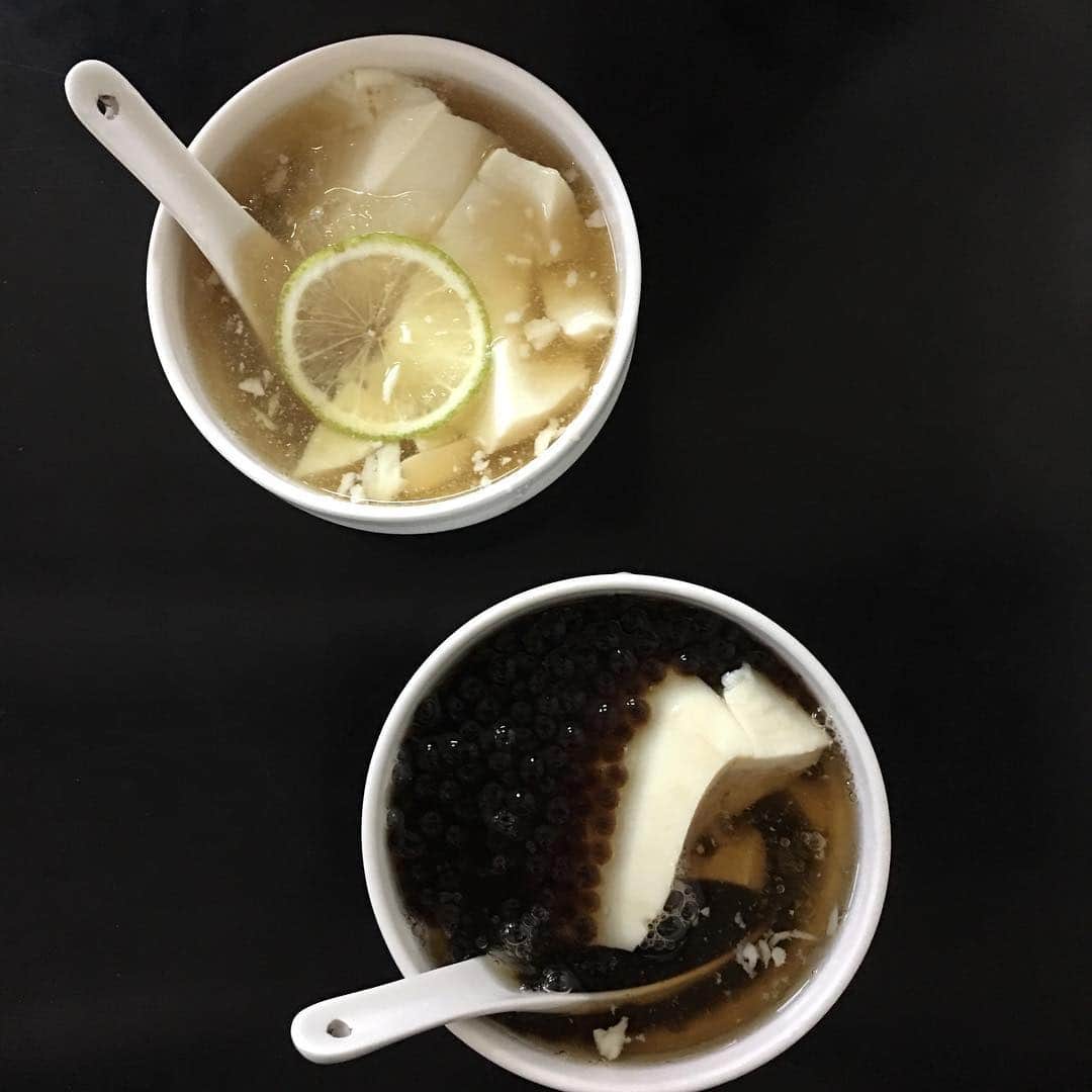 小堀紀代美さんのインスタグラム写真 - (小堀紀代美Instagram)「毎日お豆腐食べています。デザートには豆花。レモンシロップとタピオカ入り。 #cobo旅  #cobo旅Taiwan」10月28日 15時48分 - likelikekitchen