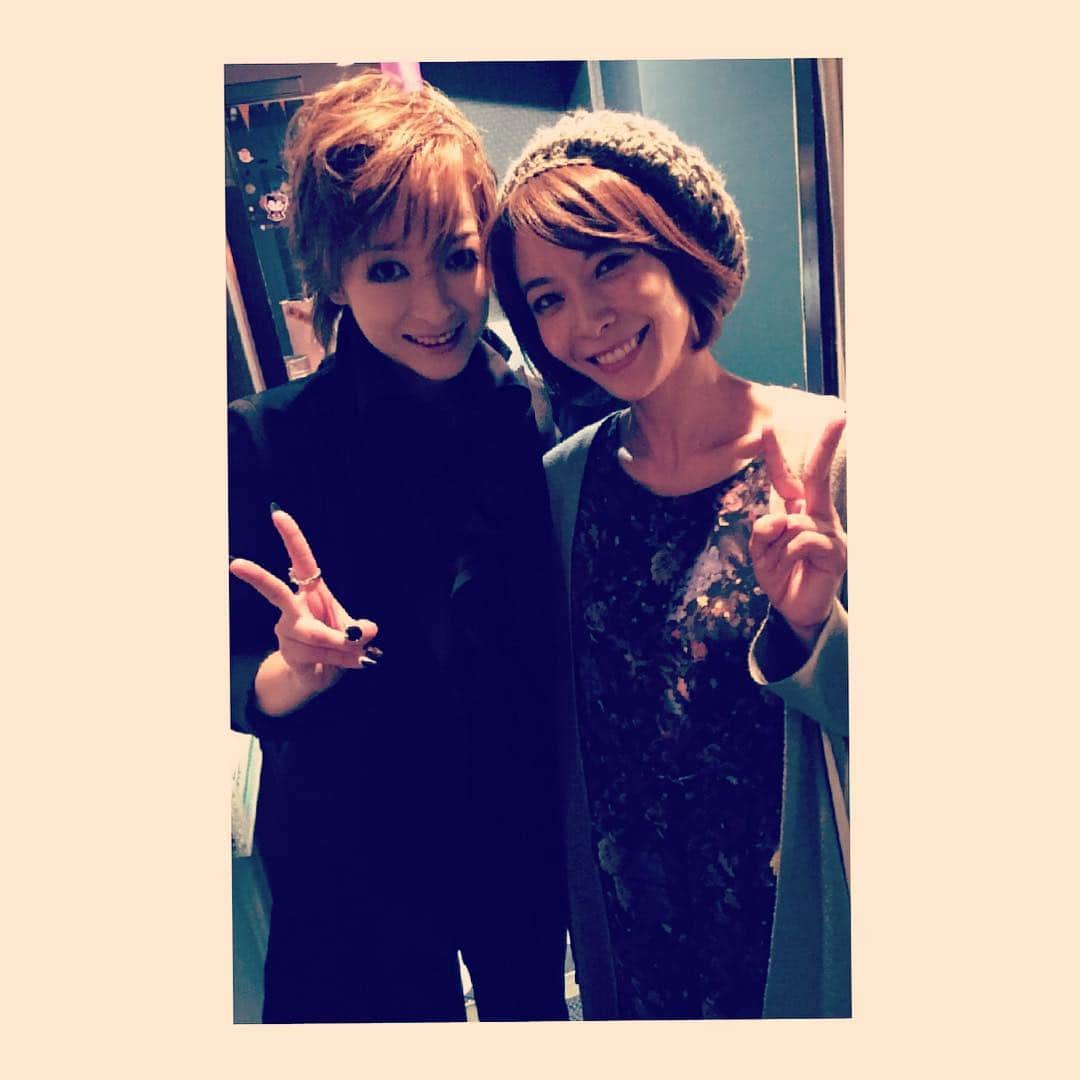 舞名里音のグルメインスタ