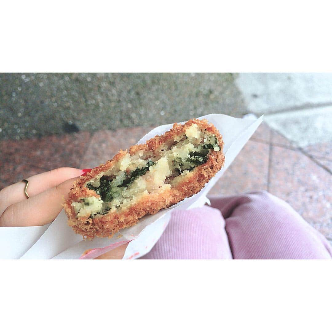 上西星来さんのインスタグラム写真 - (上西星来Instagram)「タコのコロッケ初めて食べた！ Seira¨̮♡︎」10月30日 16時34分 - seira_jonishi_tpd
