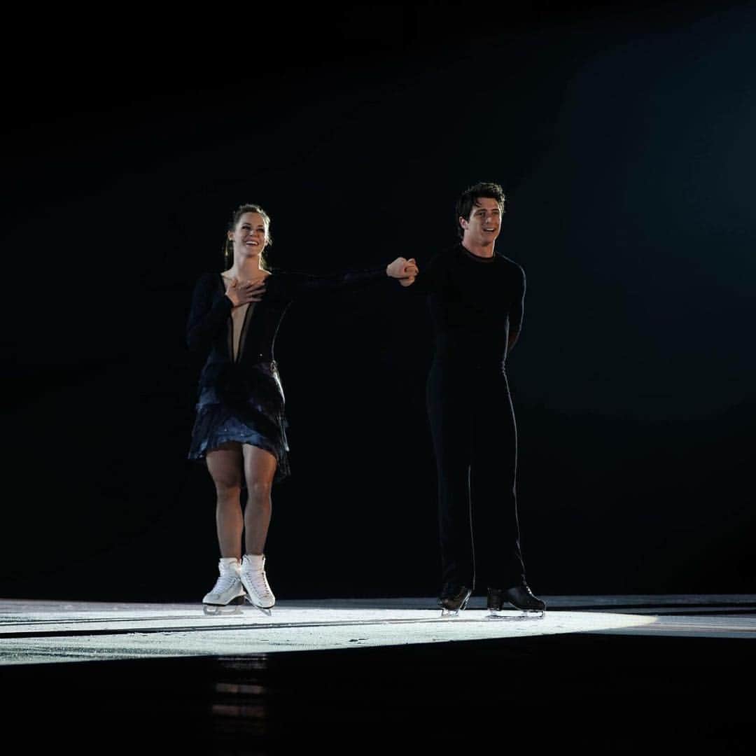 Ice Legends 2016のインスタグラム：「Give it up for @tessavirtue17 and @scottmoir14! What an amazing comeback to competitions! Photo © Pierre Quentin」