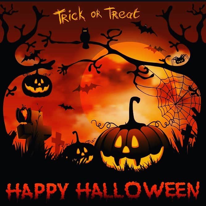 マッケンジー・フォイさんのインスタグラム写真 - (マッケンジー・フォイInstagram)「Happy Halloween everyone!! I hope your day is creepy, crazy, and fun👻  stay safe 🎃👻🍭🍫🍬👻🎃」10月31日 15時34分 - mackenziefoy