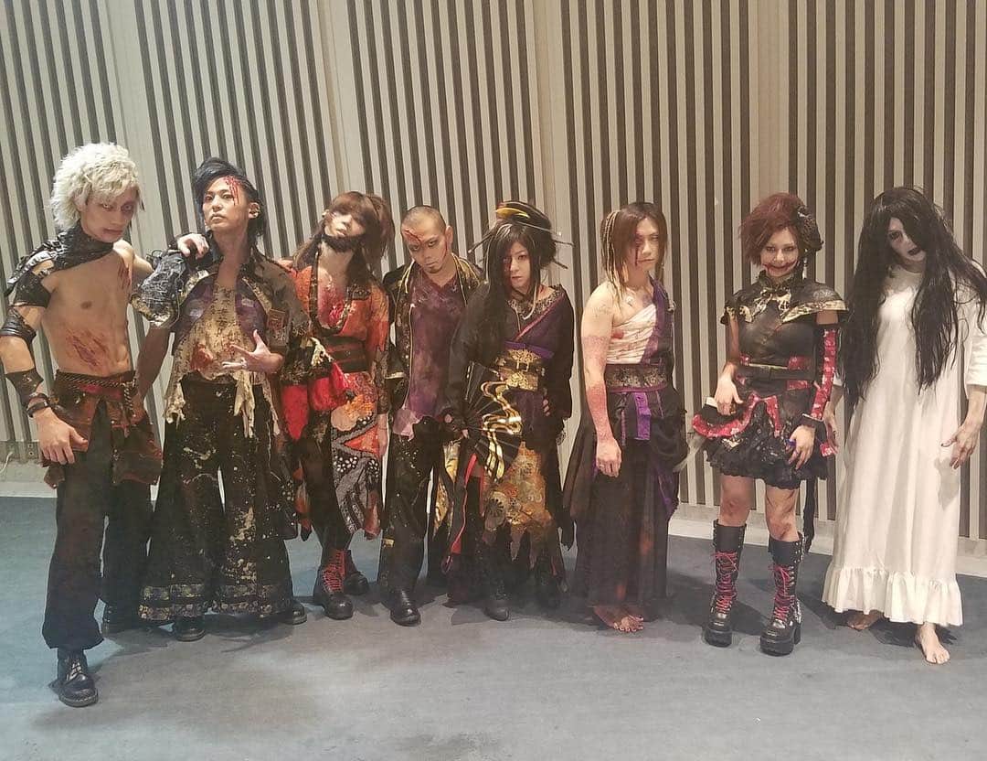 鈴華ゆう子のインスタグラム：「Happy Halloween!!! #和楽器バンド #貞子は黒流 #wagakkiband」