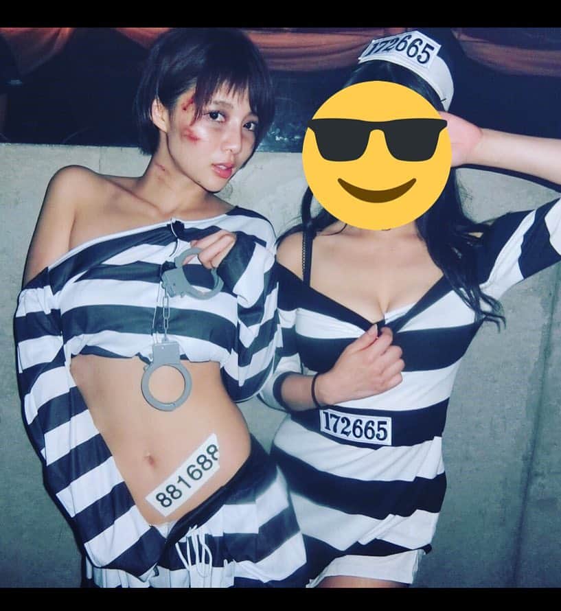 濱野りれさんのインスタグラム写真 - (濱野りれInstagram)「881688 & 172665 🎃💋💋 #prisoner #Halloween #sexygirls #boobs #waistline #tokyo #japan #happyhalloween  #mynameis」10月31日 11時23分 - riregram