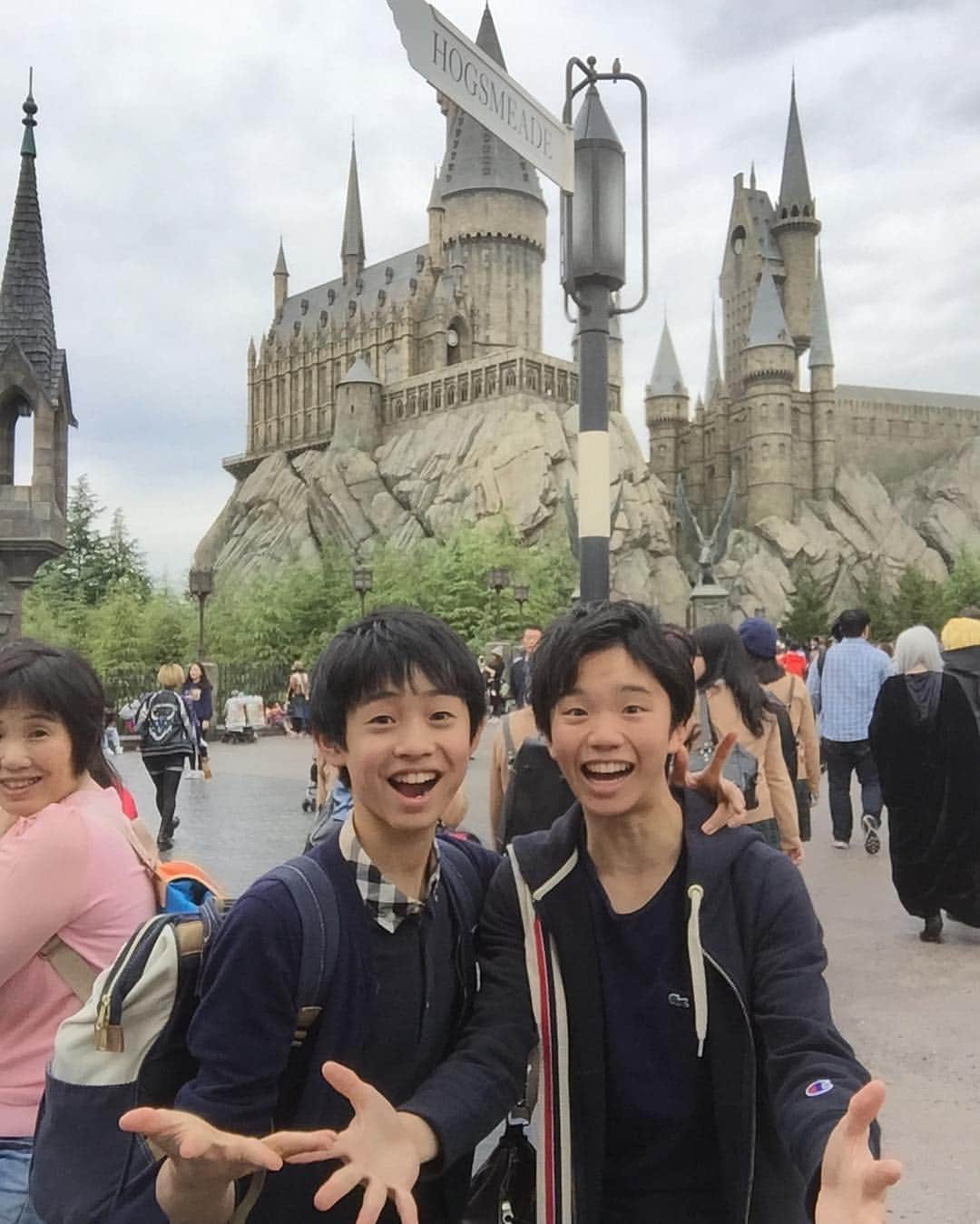 のインスタグラム：「試合お疲れ様でした #ユニバ #高志郎 #反省会 #気分転換 #切り替えて #全日本 #頑張ろう」