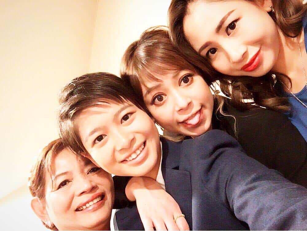 間宮梨花さんのインスタグラム写真 間宮梨花instagram 最強間宮4姉妹 左から まま 妹 弟じゃないよ笑 りかちゅう 姉 11月1日 10時00分 Rika Aizawa0329