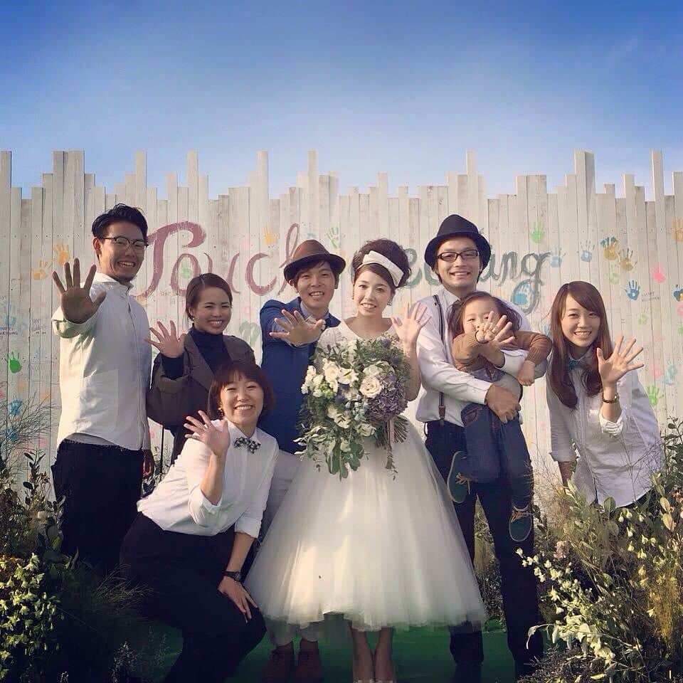 touch_weddingramのインスタグラム：「【TDWレポ】 今日でちょうどTOKYO DESIGN WEEKから1年！結婚式でも踊ってくれた友達がイベントでも踊ってくれました♡ . 昨日はcrazywedding のOBOG会に参加😋1年経ってもつながってるのがうれしい . #weddingtbt #フラッシュモブ  #結婚式 #結婚 #ウエディングレポ #結婚式レポ #結婚式小物 #結婚式準備 #卒花」